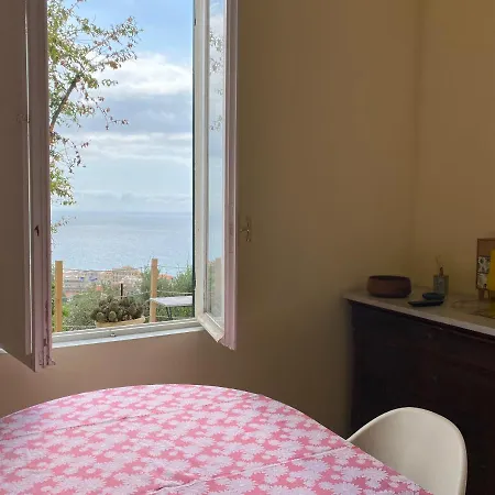 Prima Collina Vista Mare Апартаменты Алассио
