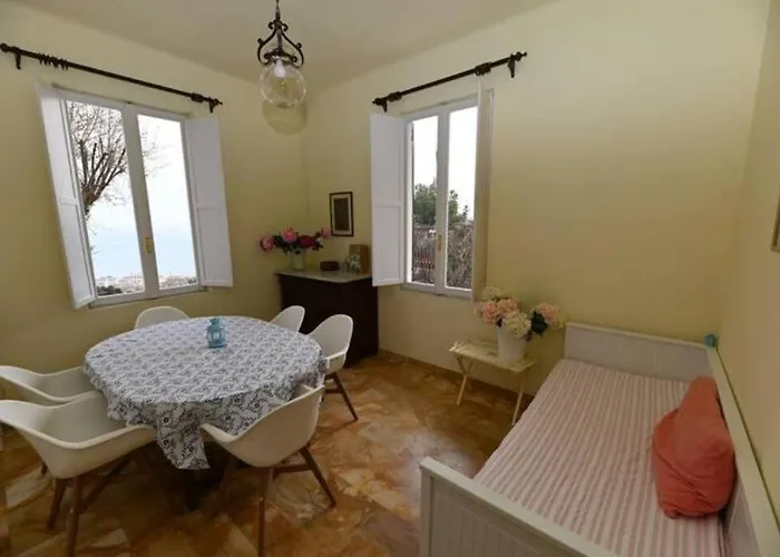 Prima Collina Vista Mare Lejlighed