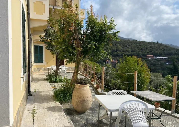 Prima Collina Vista Mare * Alassio